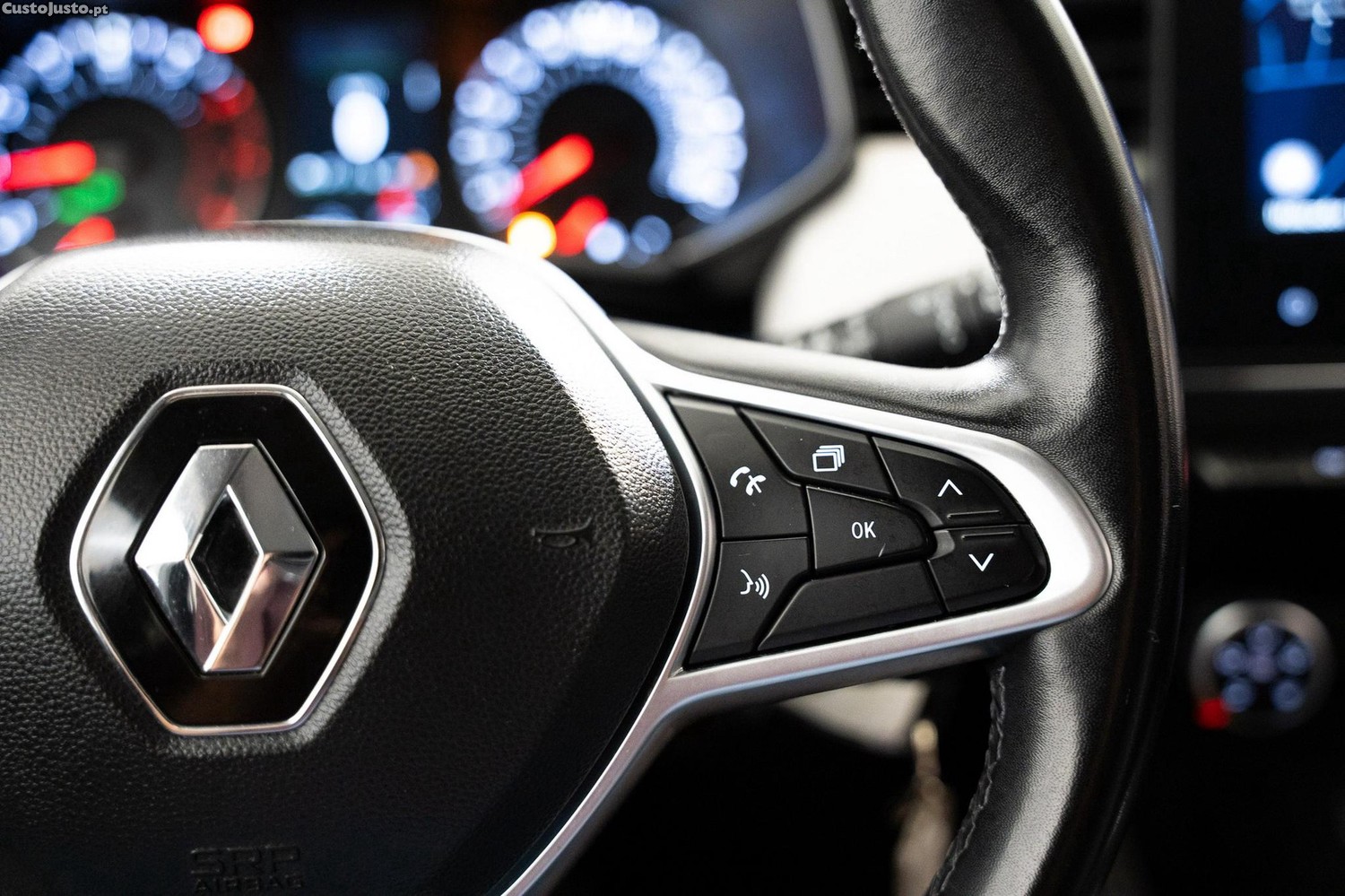 Renault Clio 1.0 TCe Techno — fotografia 9