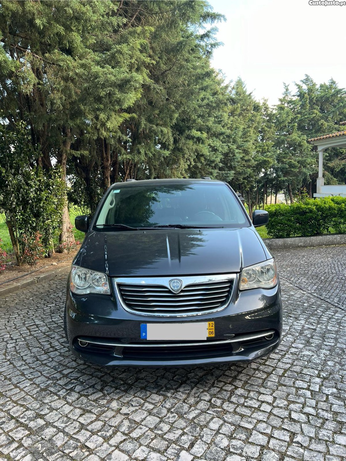 Lancia  Voyager 2.8 — photo 3