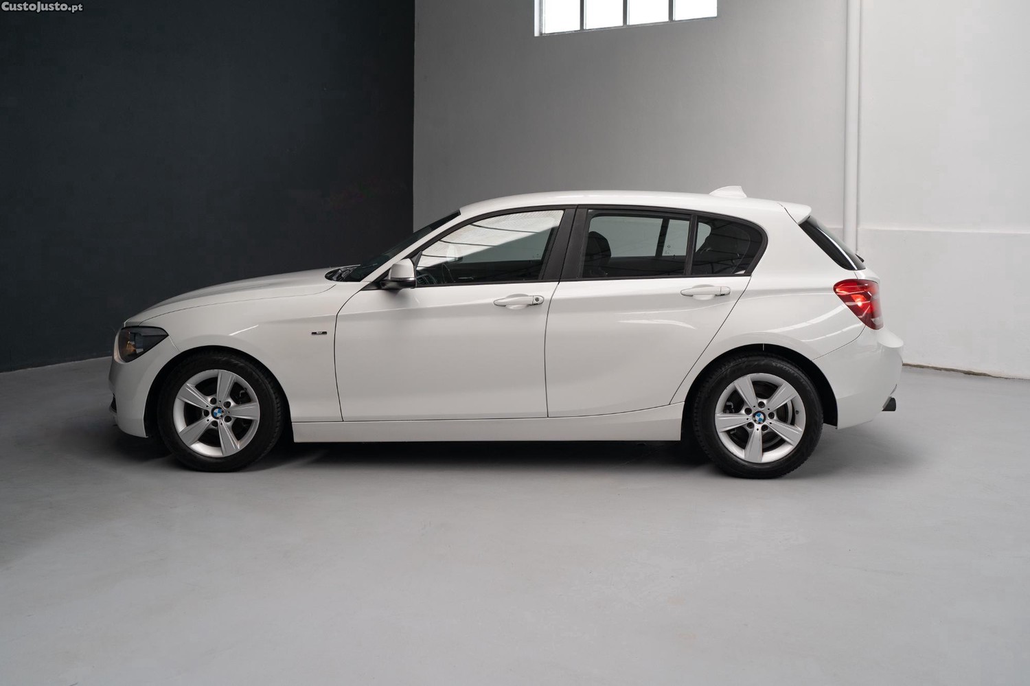BMW 116 d EDynamics Line Sport — fotografia 4