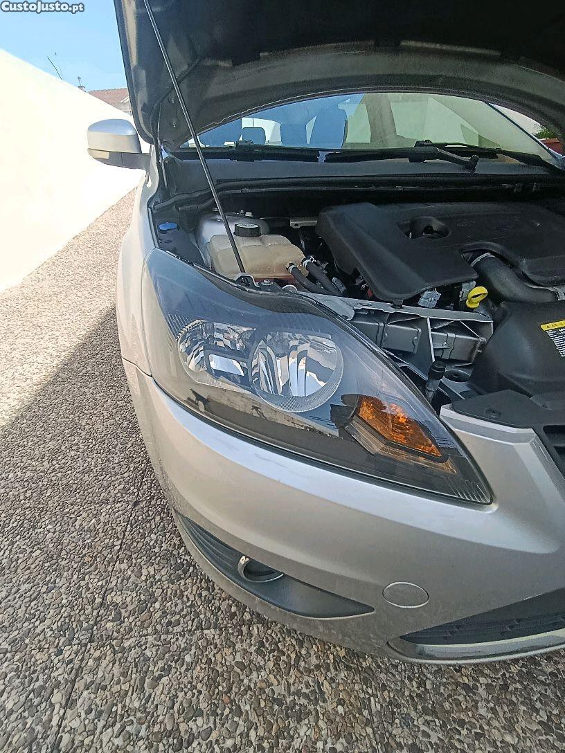 Ford Focus longa — fotografia 7
