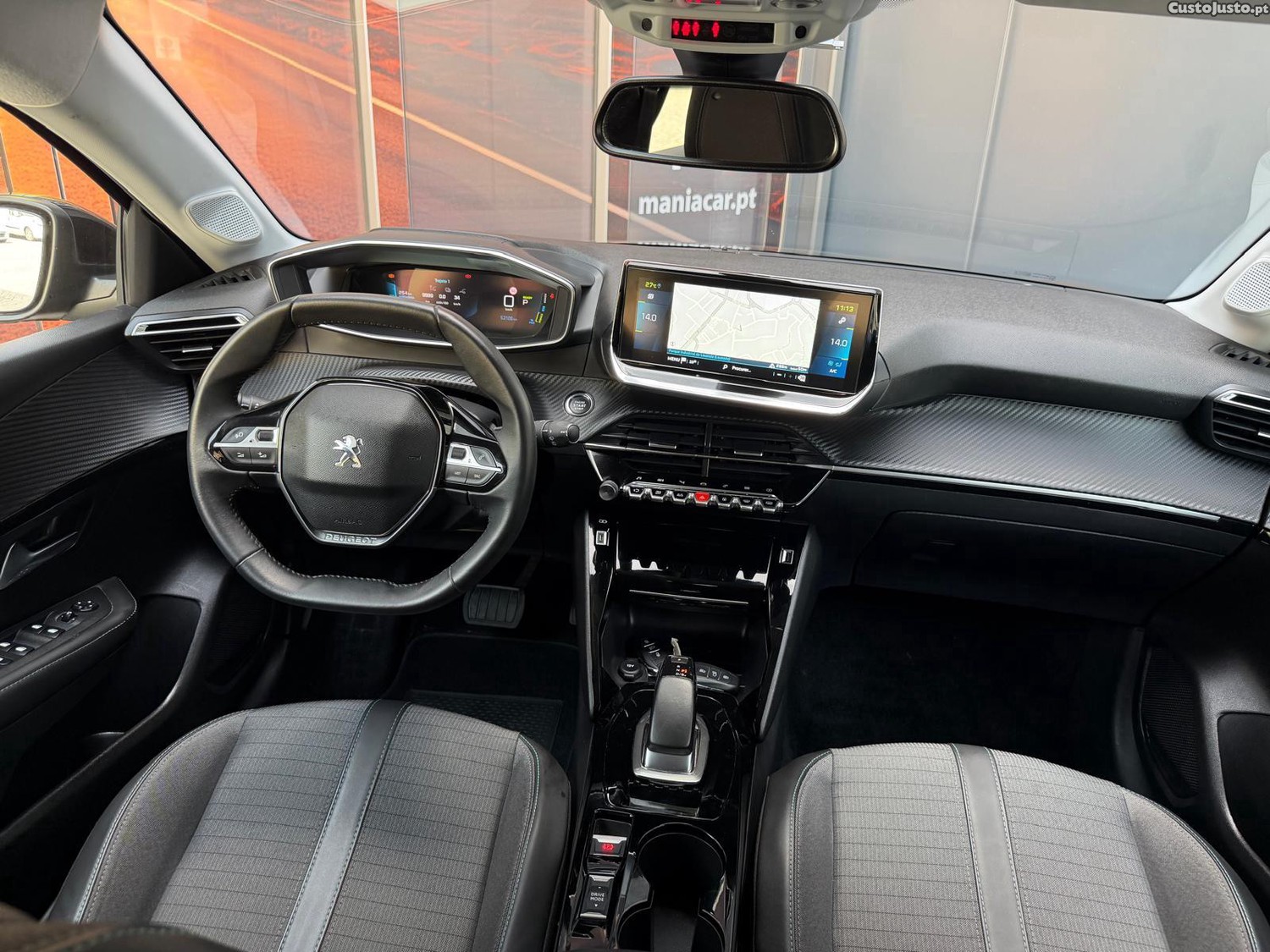 Peugeot e-208 Allure — fotografia 10