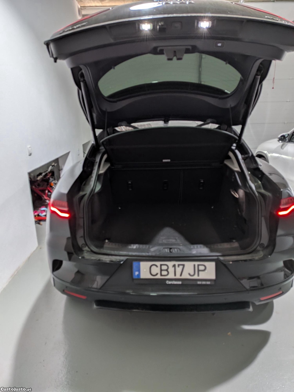 Jaguar I-Pace EV400 — fotografia 3