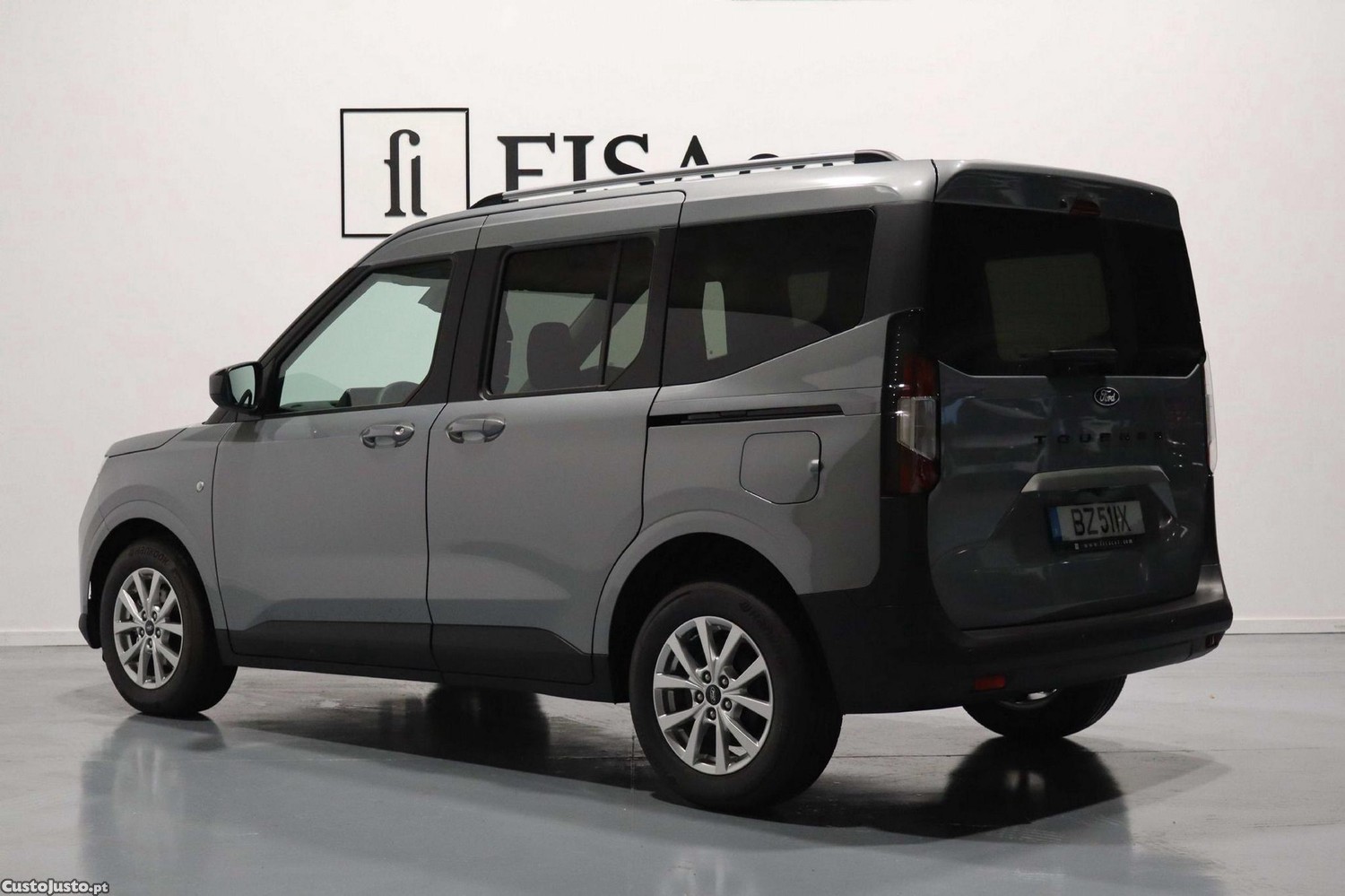 Ford Tourneo 1.0 EcoBoost Titanium — fotografia 21