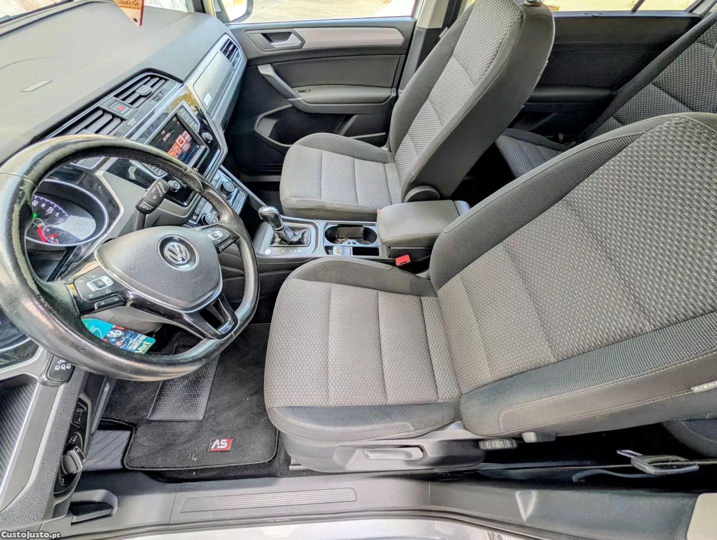 Volkswagen Touran 1.6 tdi highline dsg — fotografia 10