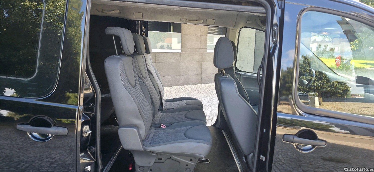 Peugeot Expert 2.0 HDI (120cv) Tepee 8 Lug — fotografia 6