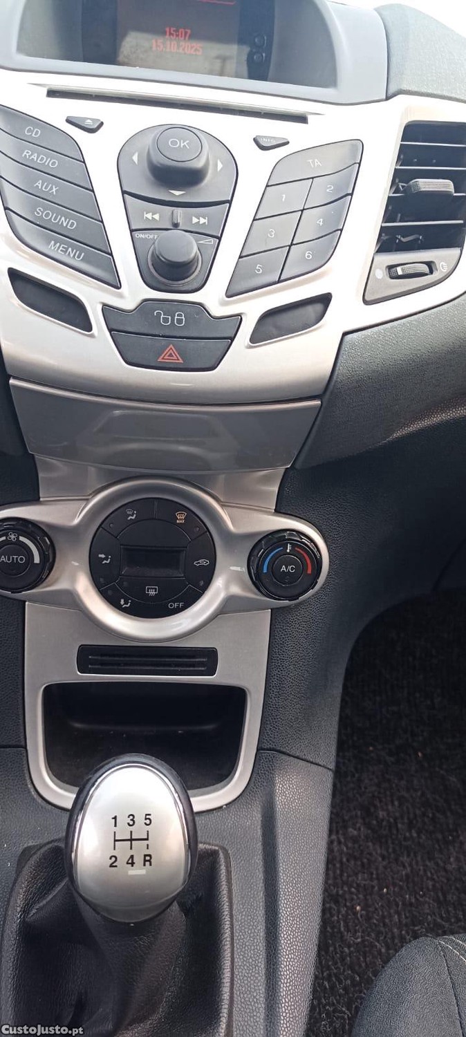 Ford Fiesta 1.4 Diesel-Impecável-Oportunidade! — fotografia 6