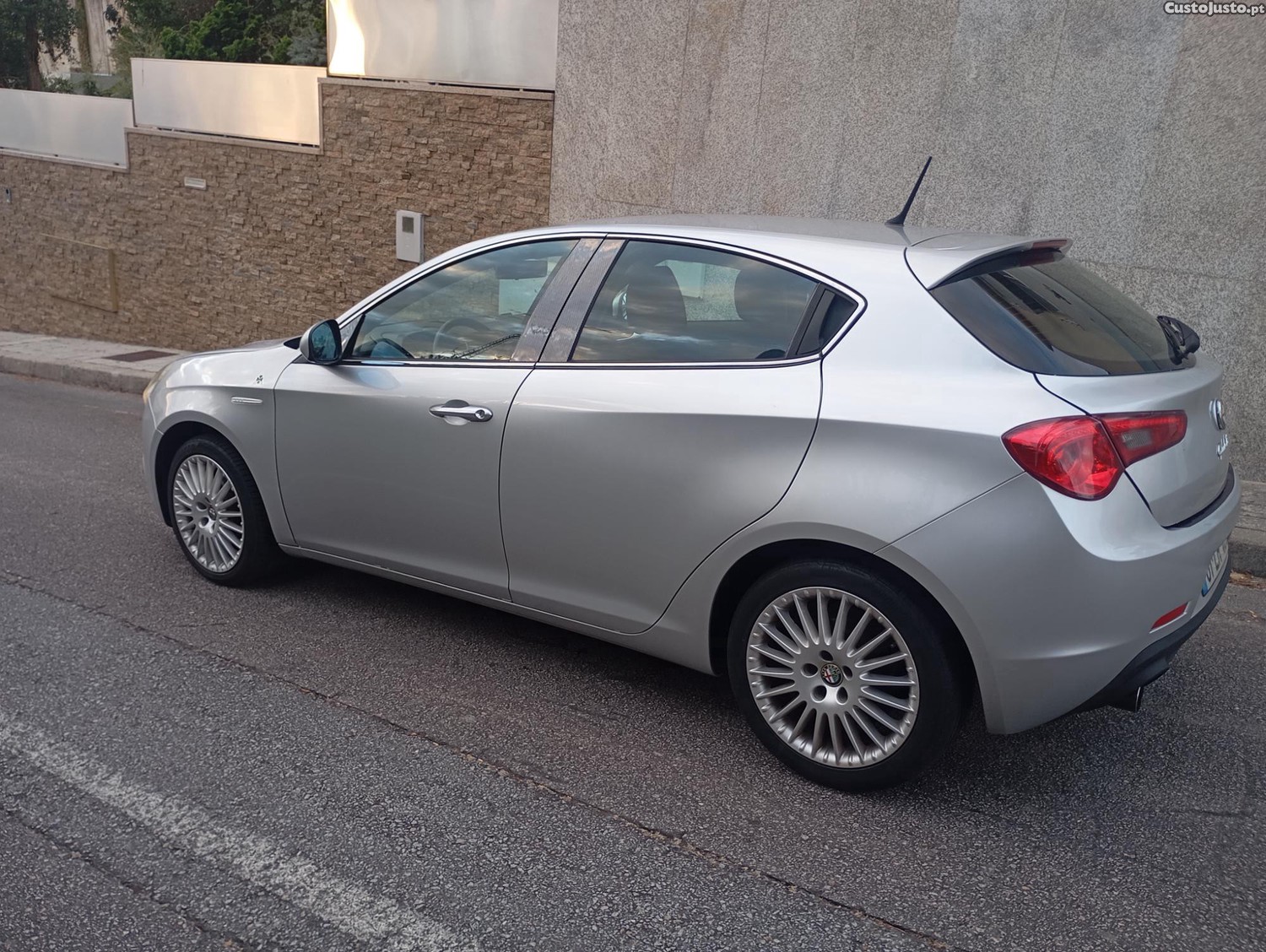 Alfa Romeo Giulietta 1.6jtdm2 — fotografia 6