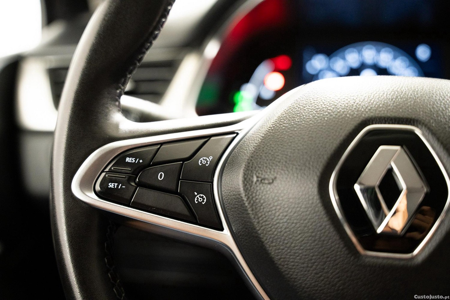 Renault Captur 1.0 TCe Exclusive — fotografia 14