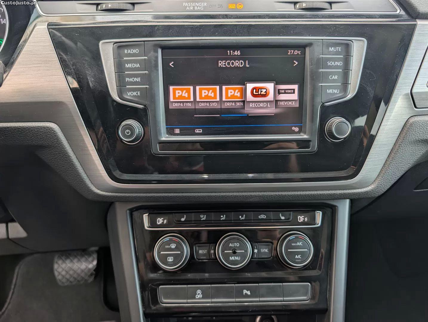 Volkswagen Touran 1.6 tdi highline dsg — fotografia 7
