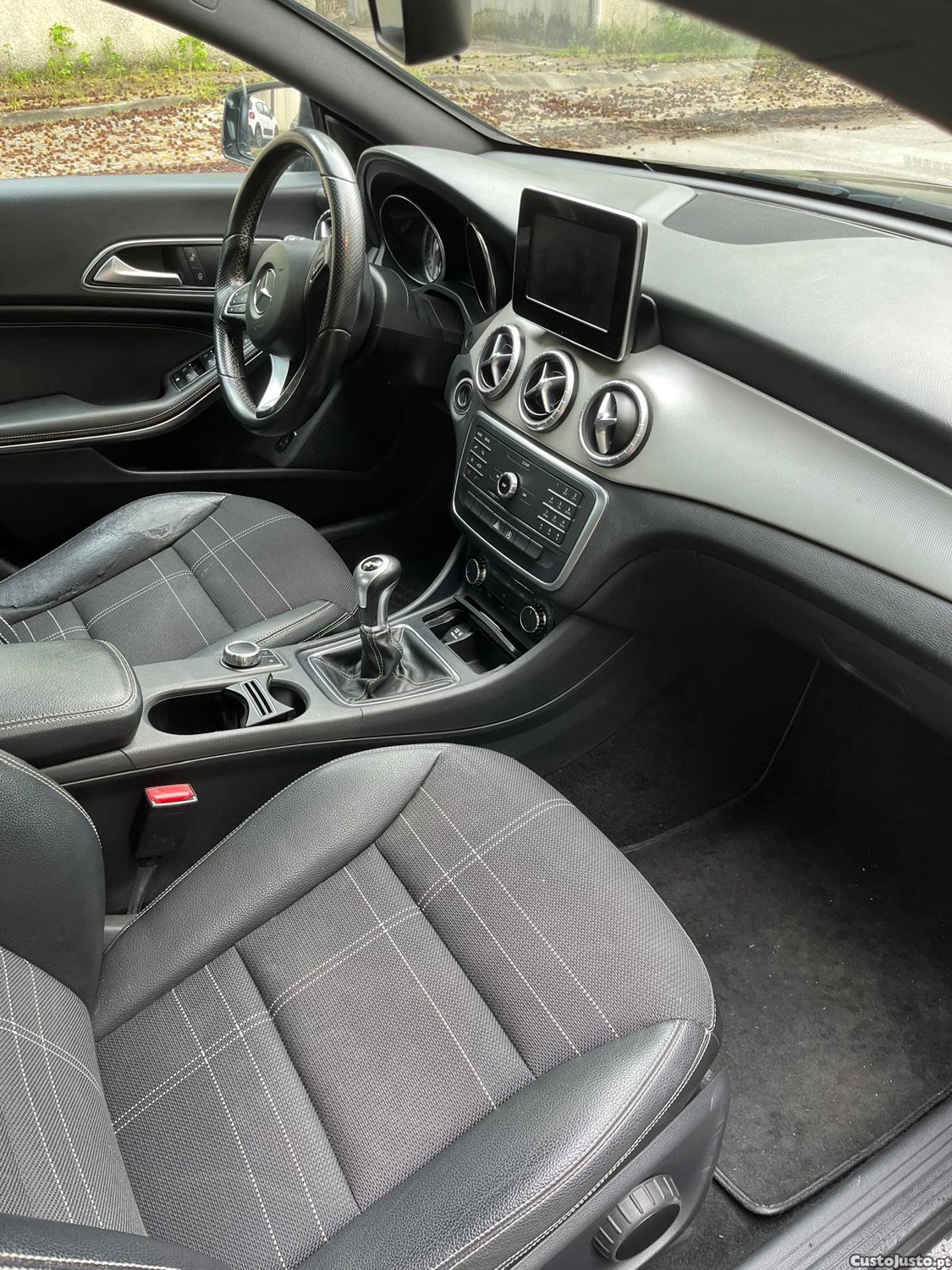 Mercedes-Benz CLA 180 COUPE 1.5 CDI — fotografia 6