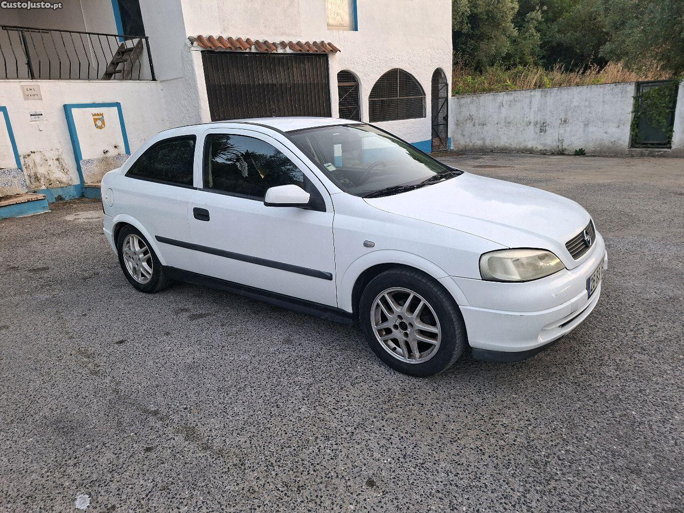 Opel Astra 1.7 CDTI gasóleo — fotografia 7