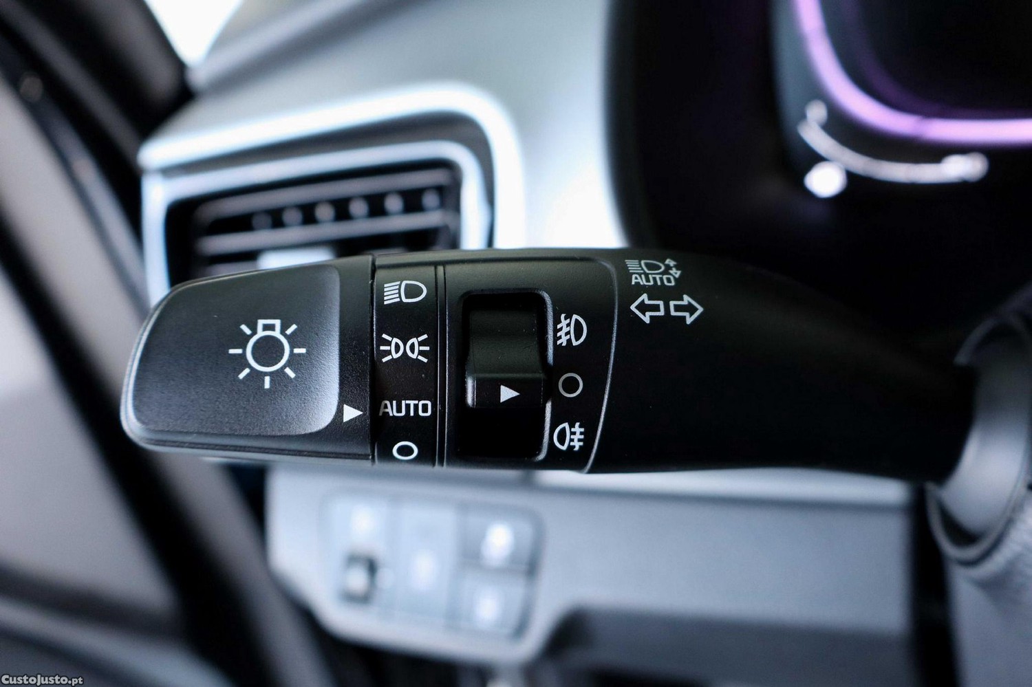 Kia Stonic 1.0 T-GDI Drive 7DCT — fotografia 14