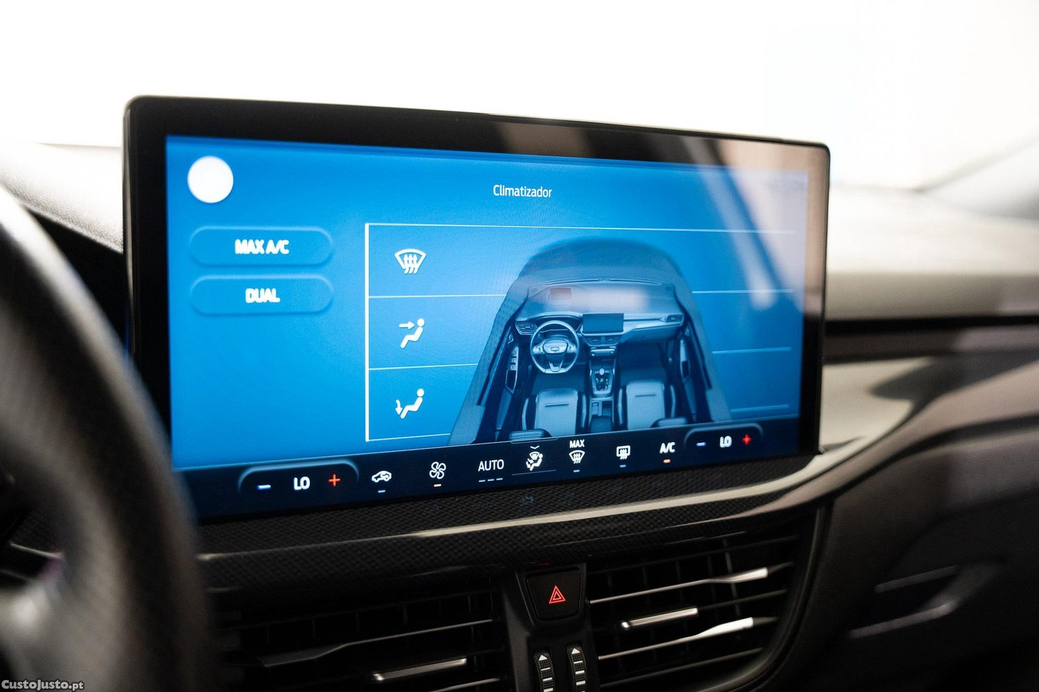 Ford Focus SW 1.0 EcoBoost MHEV ST-Line X — fotografia 13