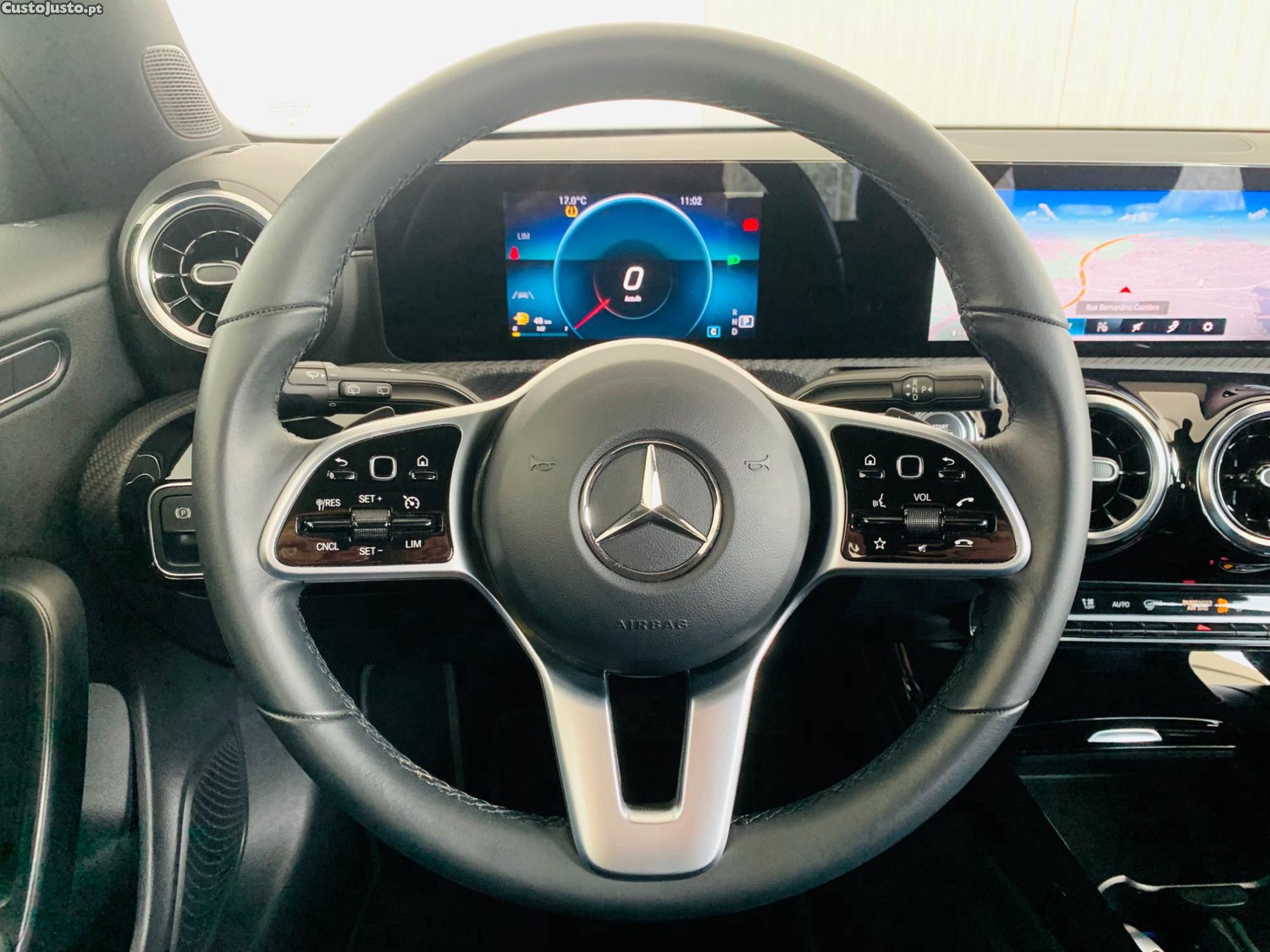 Mercedes-Benz CLA 180 7G-DTC Progressive — fotografia 7