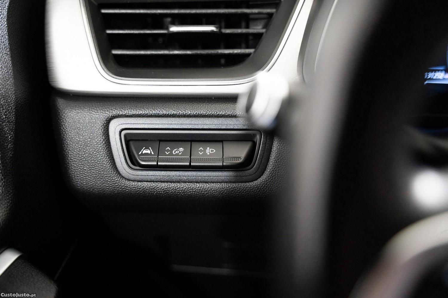 Renault Captur 1.0 TCe Exclusive — fotografia 16