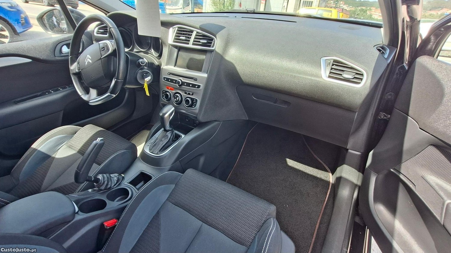 Citroën C4 1.6 BlueHDi Feel EAT6 - 17 — photo 5