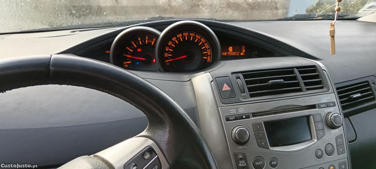 Toyota Verso Dynamic 2000 cc 126 CV diesel - 09 foto 4