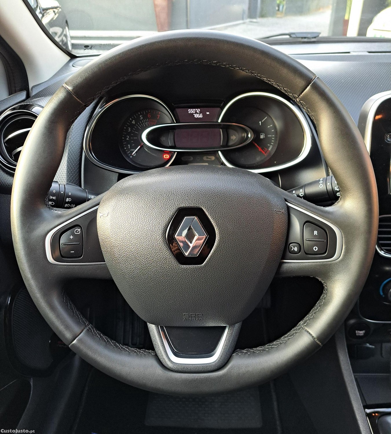 Renault Clio 0.9 TCe Limited — fotografia 17