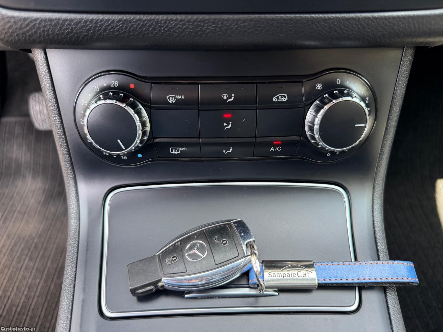 Mercedes-Benz B 180 d Urban — fotografia 3