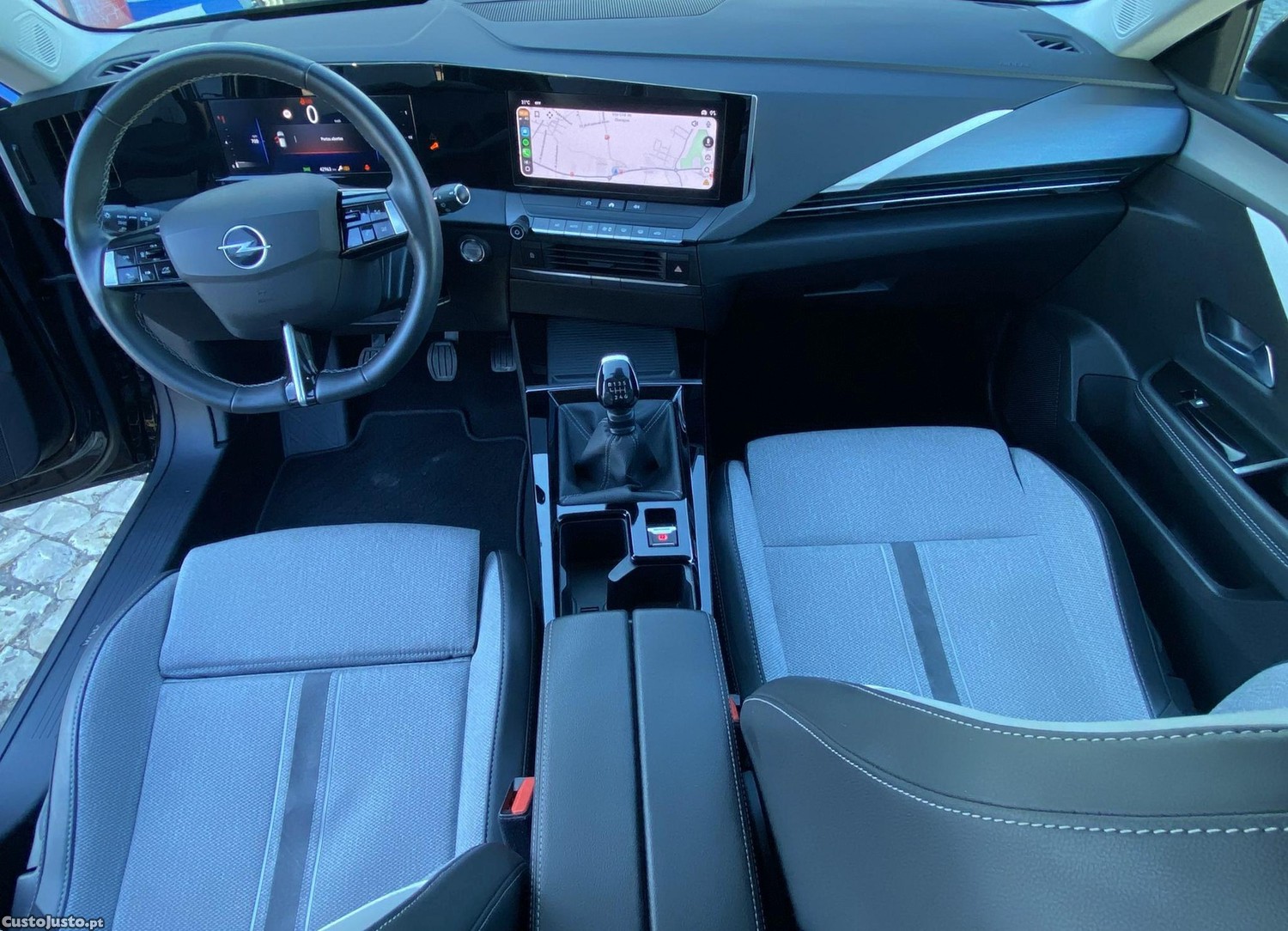 Opel Astra 1.2 T Elegance — fotografia 3