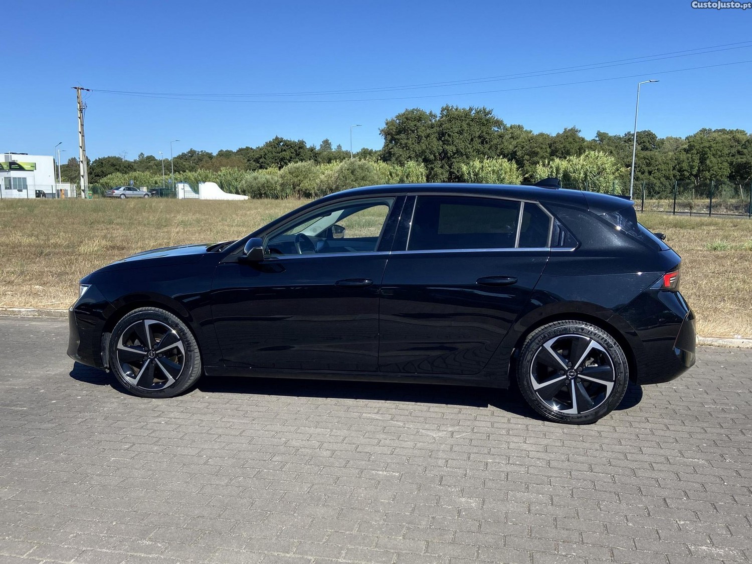 Opel Astra 1.2 T Elegance — fotografia 19