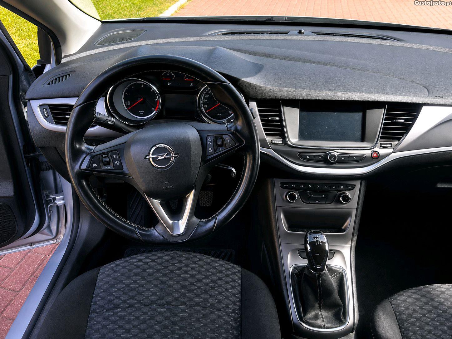 Opel Astra Sport Tourer 1.6Cdti — fotografia 3