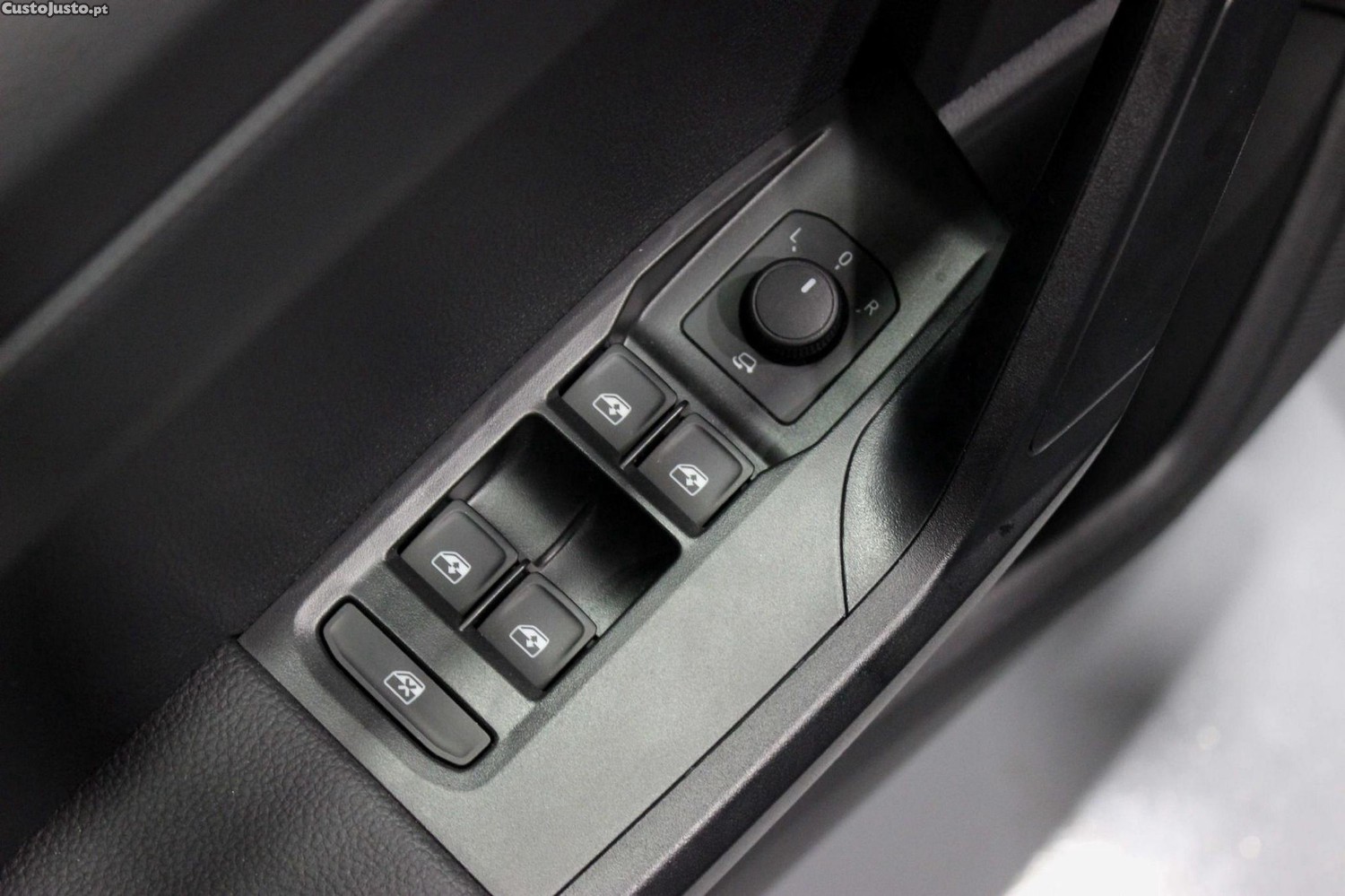 SEAT Ibiza 1.0 TSI Style DSG — fotografia 20