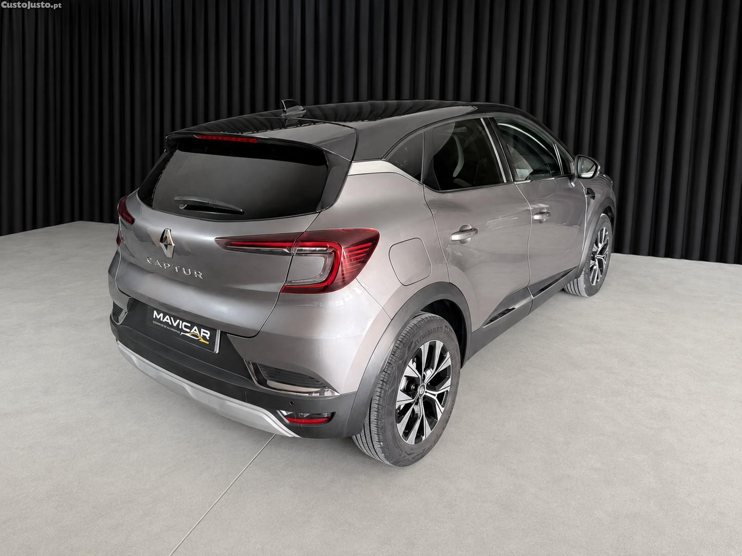 Renault Captur 1.0 TCe Techno — fotografia 3