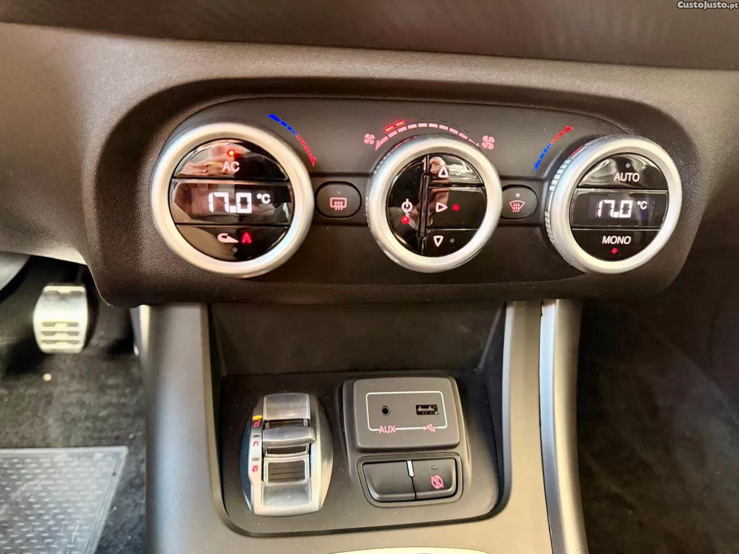 Alfa Romeo Giulietta 2.0 jtdm sport — fotografia 7