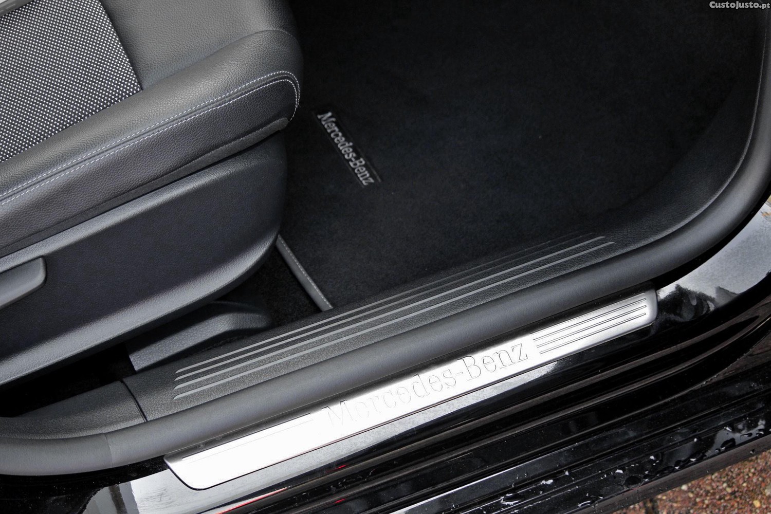 Mercedes-Benz CLA 180 d Style — fotografia 16