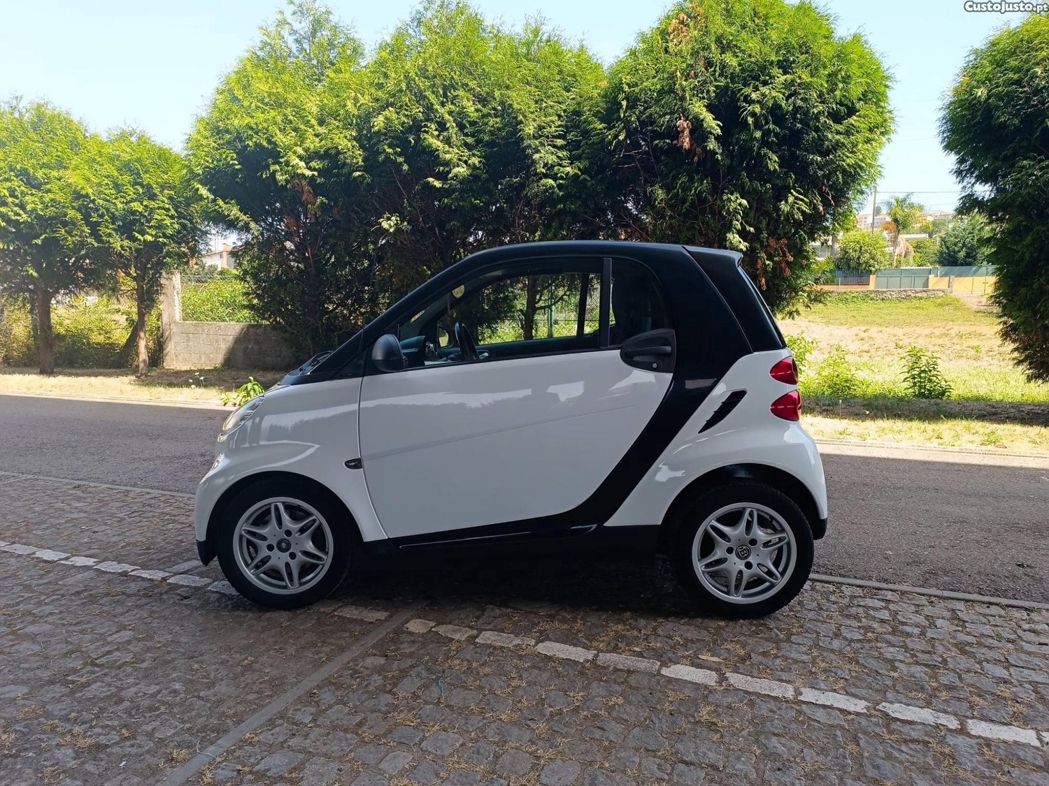 Smart Fortwo CDi — fotografia 15