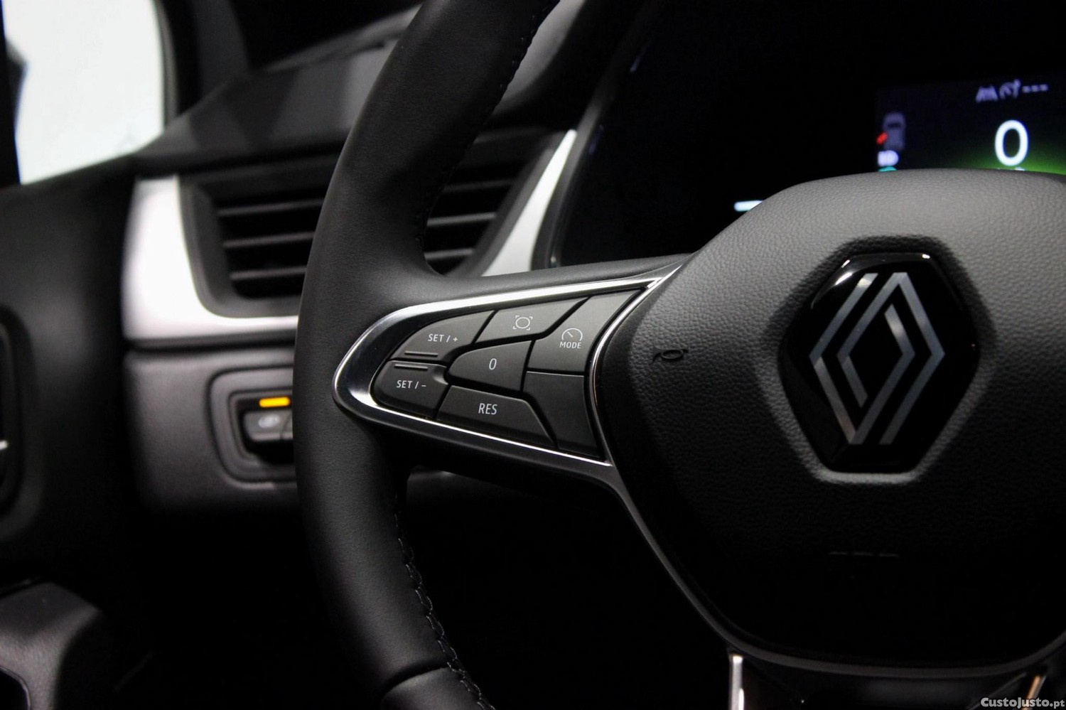 Renault Captur 1.0 TCe Evolution Bi-Fuel — fotografia 16