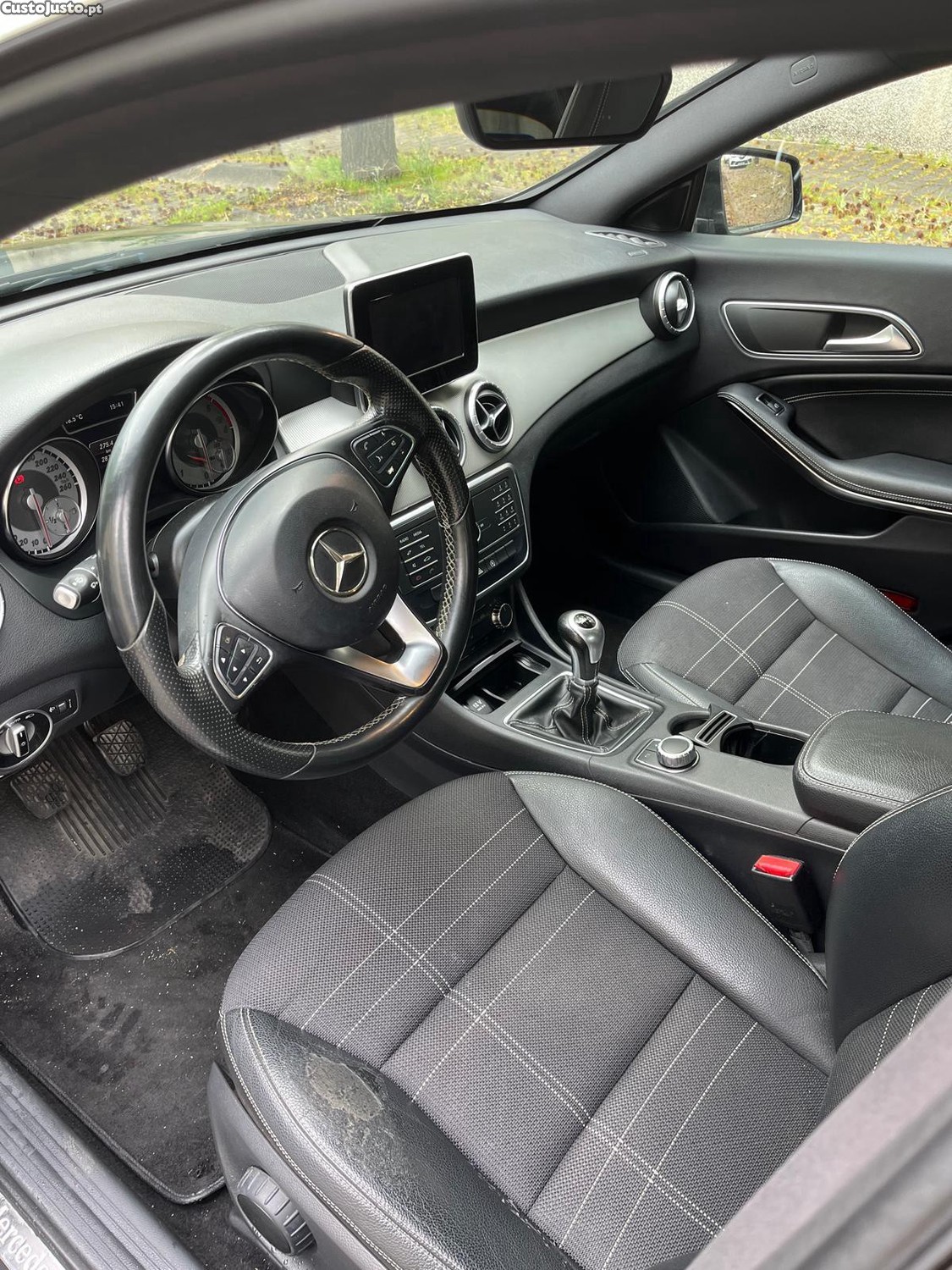 Mercedes-Benz CLA 180 COUPE 1.5 CDI — fotografia 7