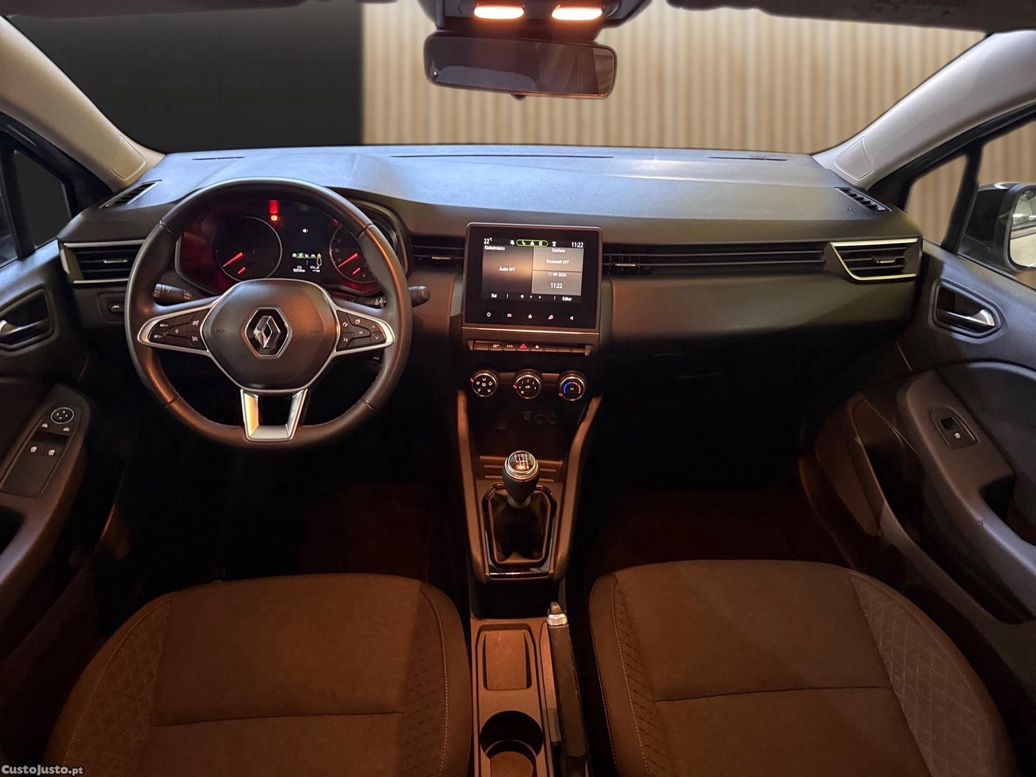 Renault Clio 1.0 TCe — fotografia 5