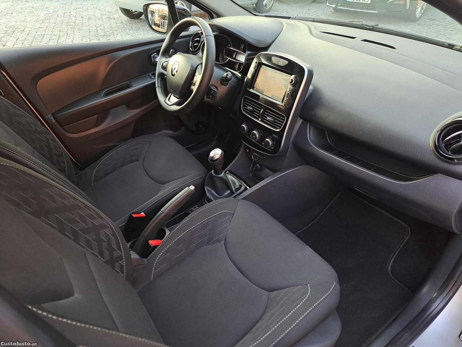 Renault Clio 0.9 TCe Limited — fotografia 7