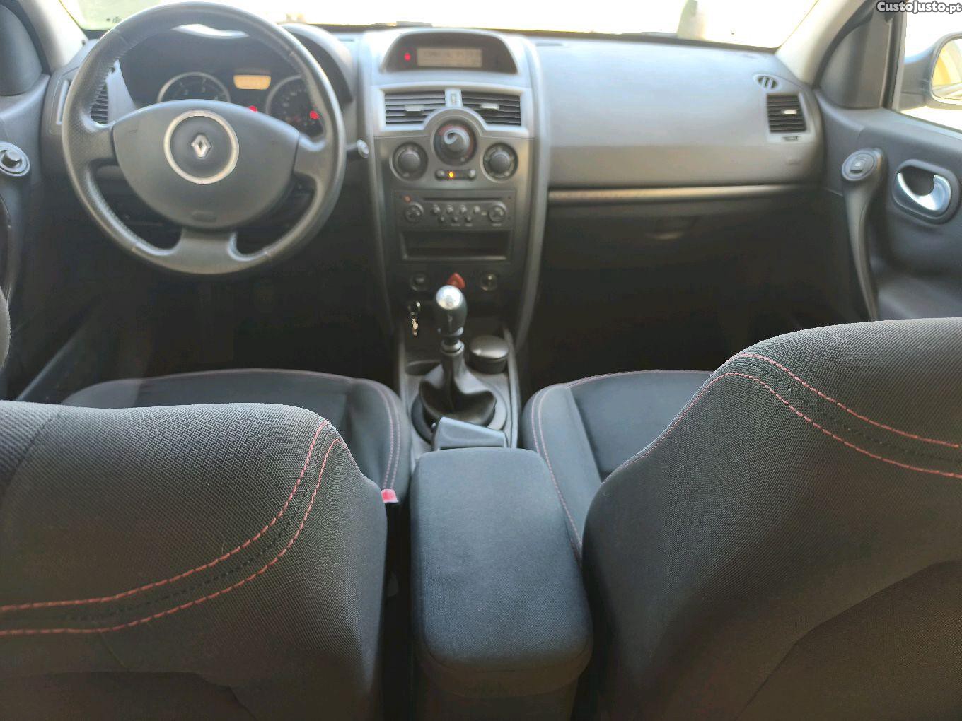 Renault Mégane break 1.5 DCI 105 CV — fotografia 3