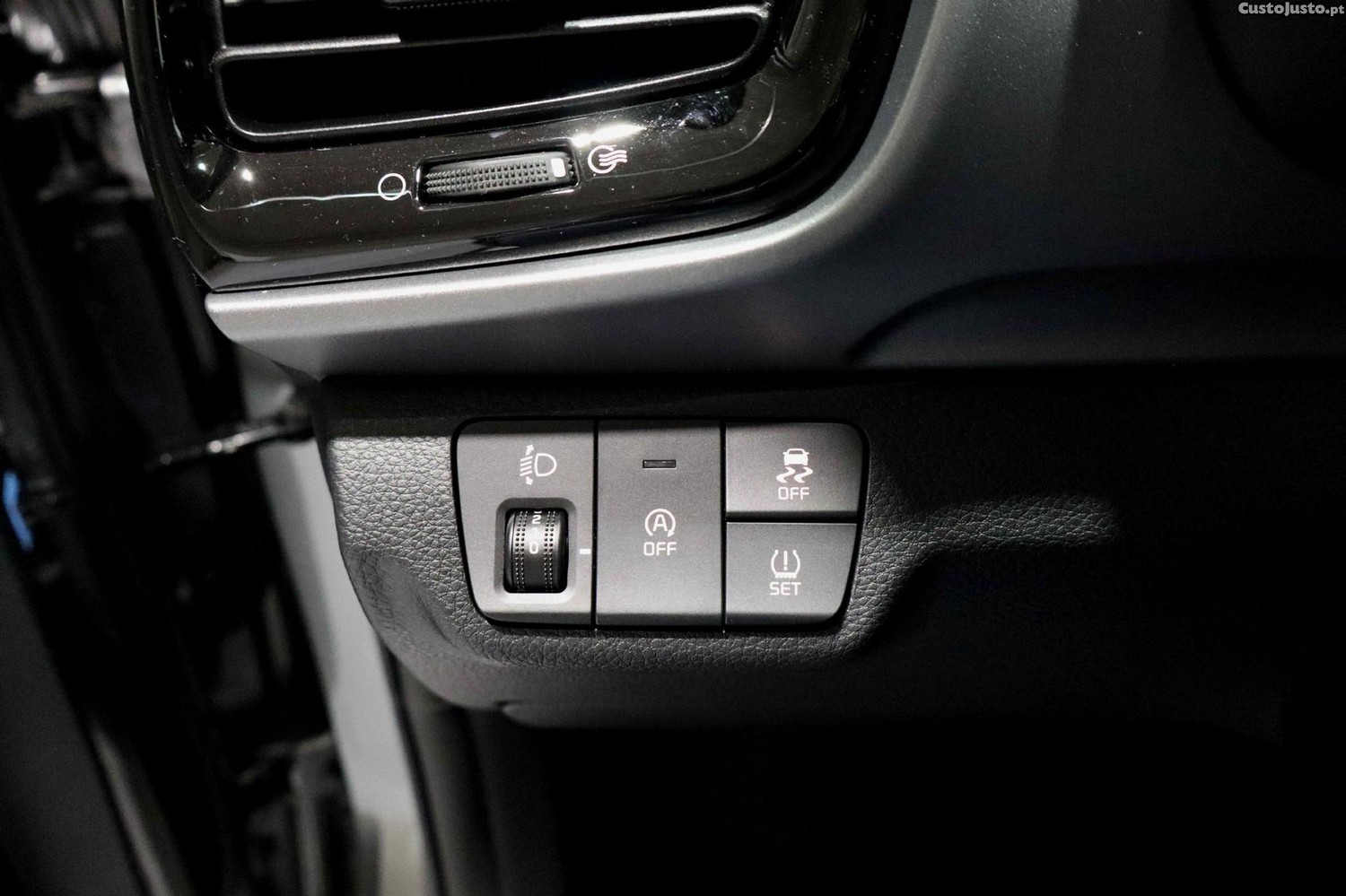 Kia Stonic 1.0 T-GDI Drive — fotografia 17