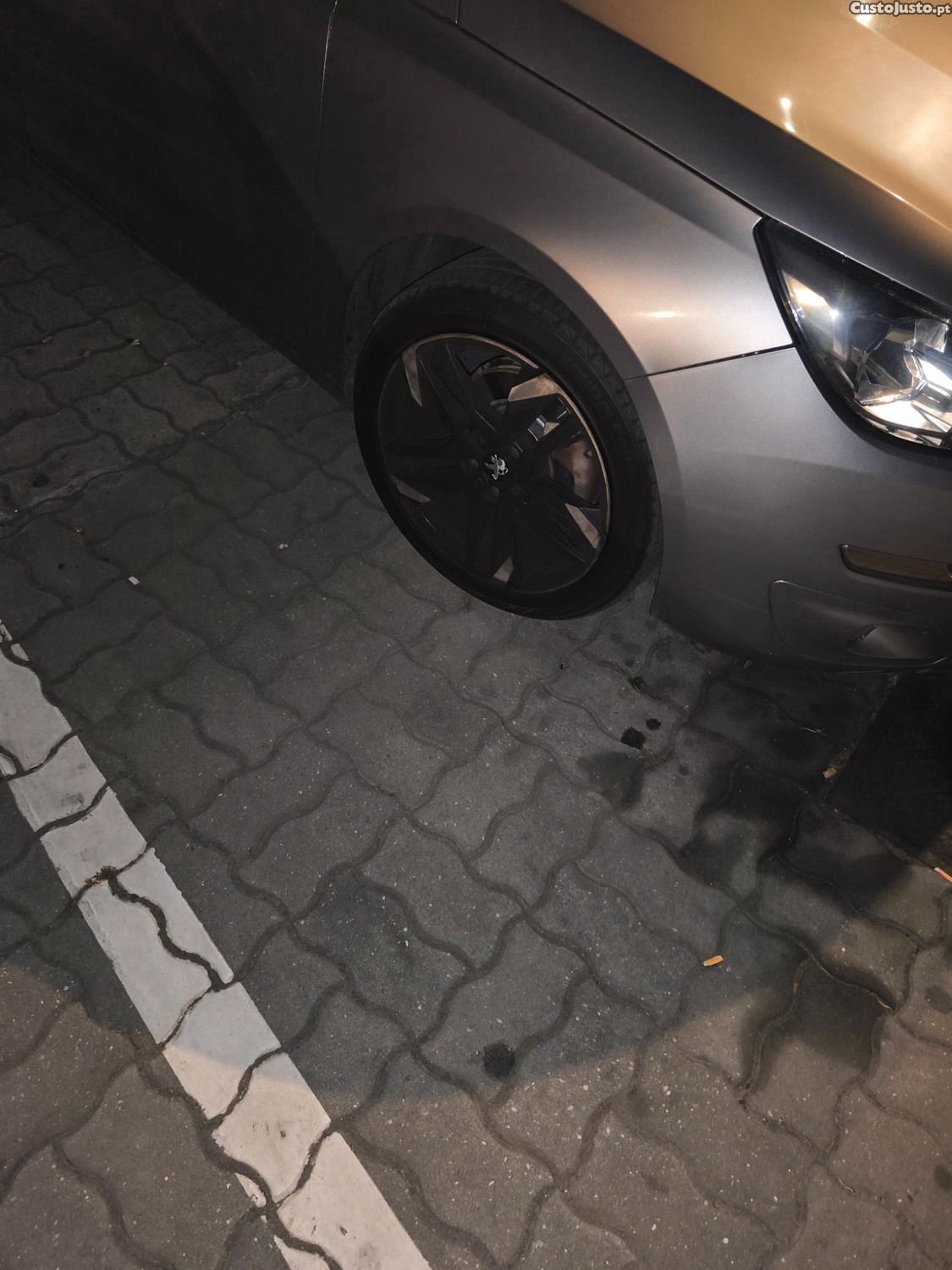 Peugeot 308 Allure — fotografia 3