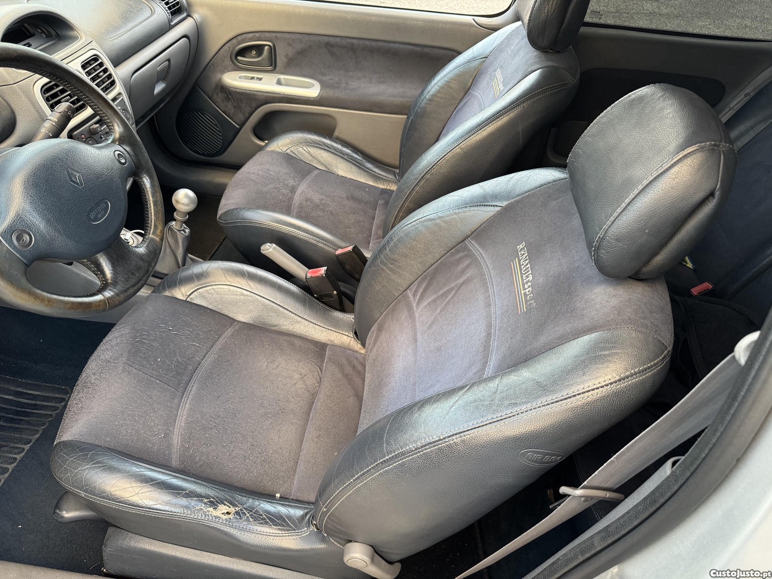 Renault Clio 2.0 Sport — fotografia 2