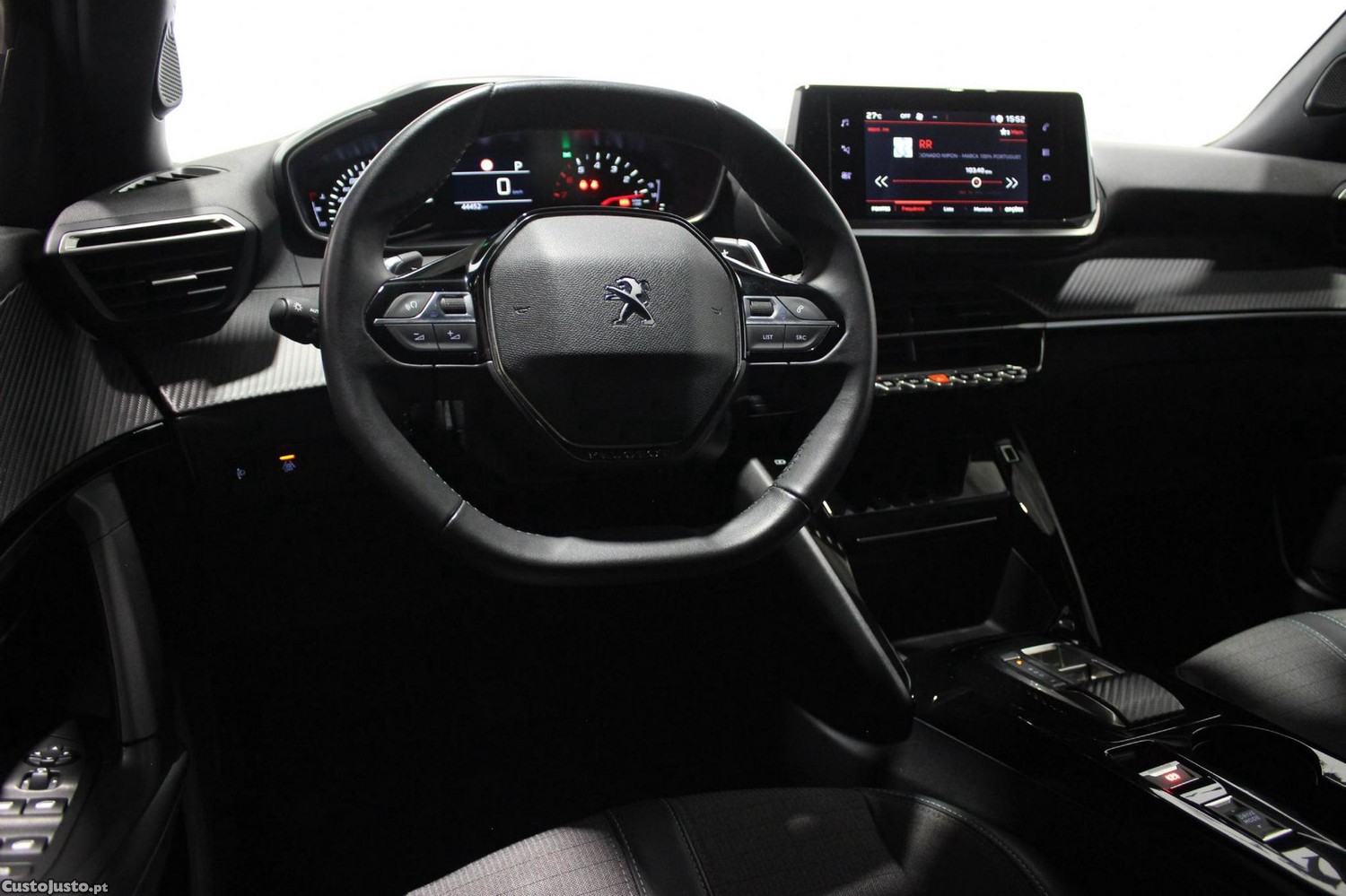 Peugeot 2008 1.5 BlueHDi Allure EAT8 — fotografia 12