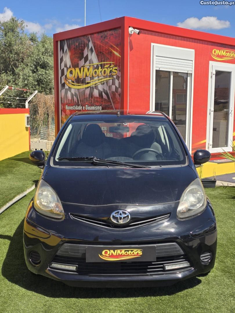 Toyota Aygo Cool — fotografia 17