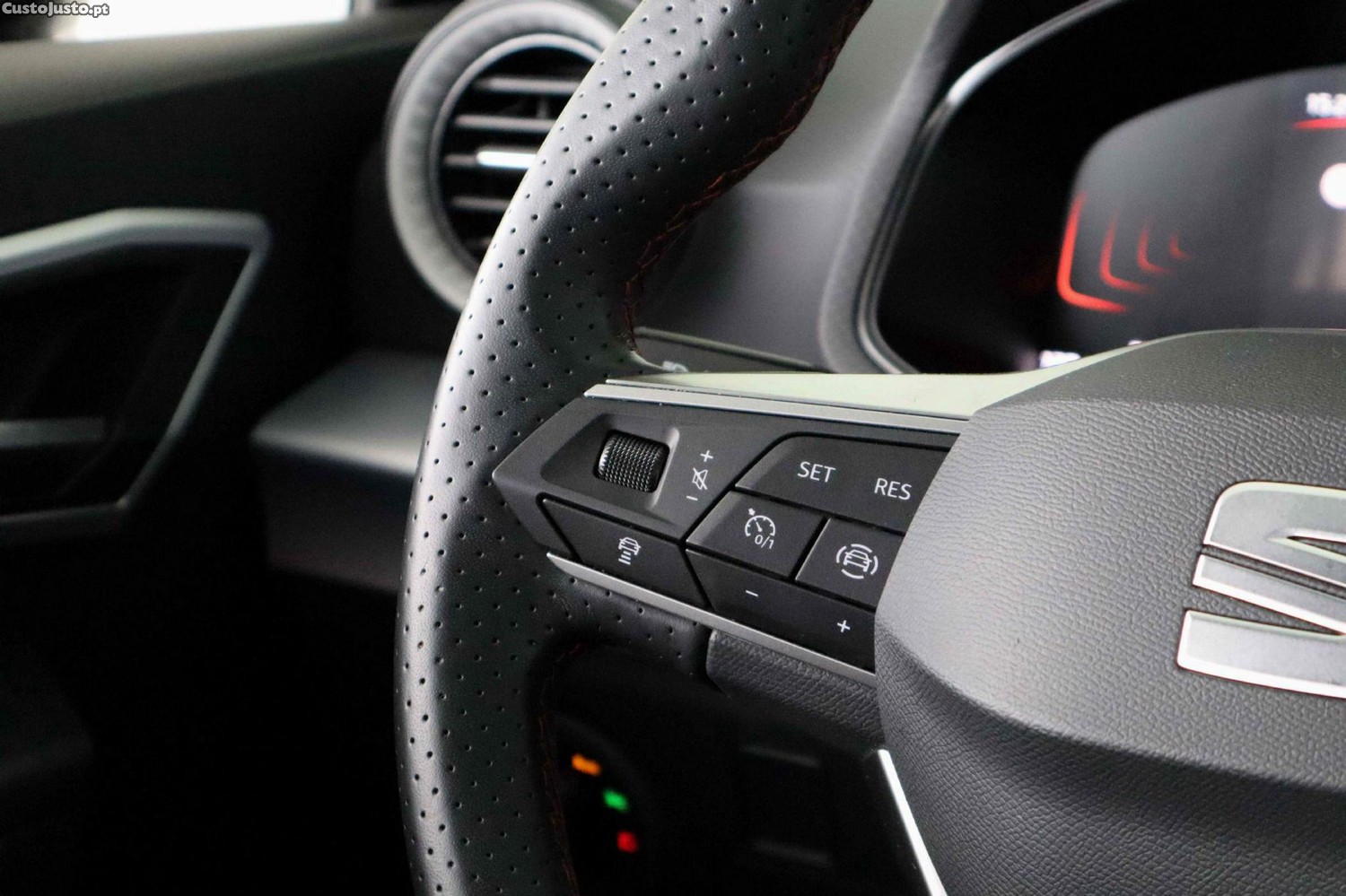 SEAT Ibiza 1.0 TSI FR — fotografia 17