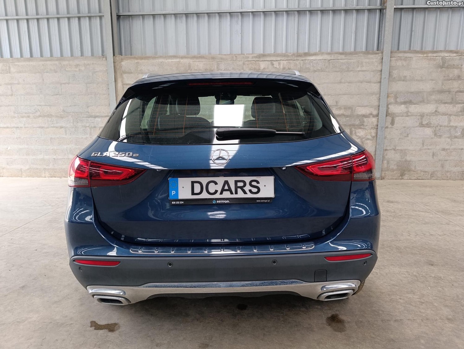Mercedes-Benz GLA 250 e HYBRID - 23 foto 4