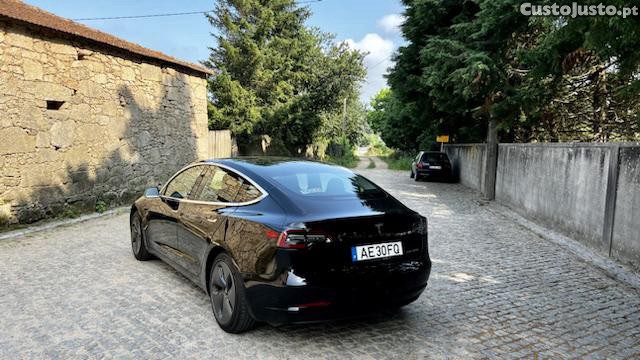 Tesla Model 3 Long range — fotografia 6