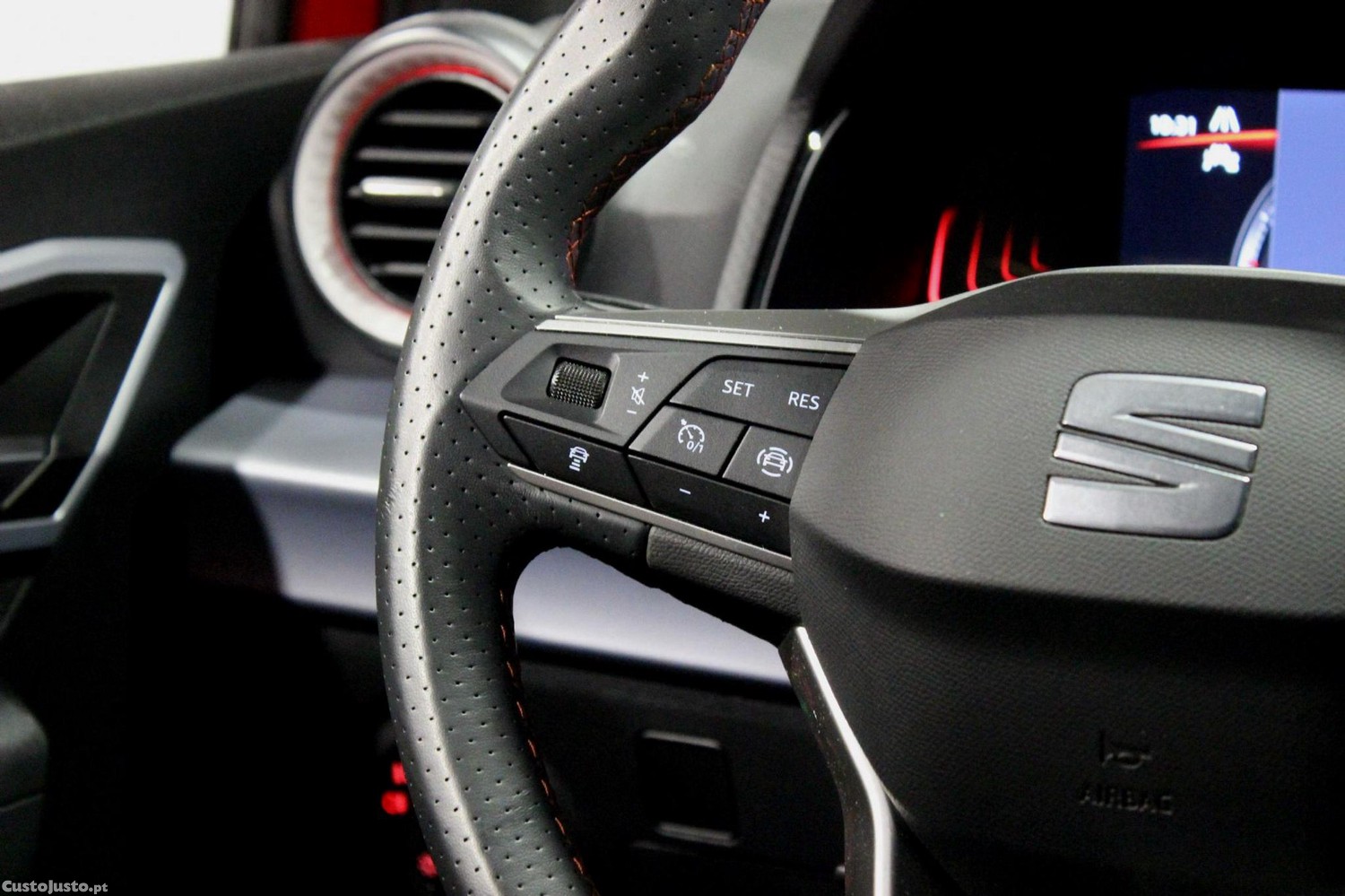 SEAT Ibiza 1.0 TSI FR — fotografia 17