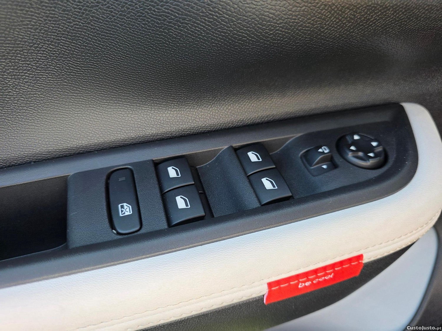 Citroën C3 1.2 Hybrid Max e-DSC6 — fotografia 11