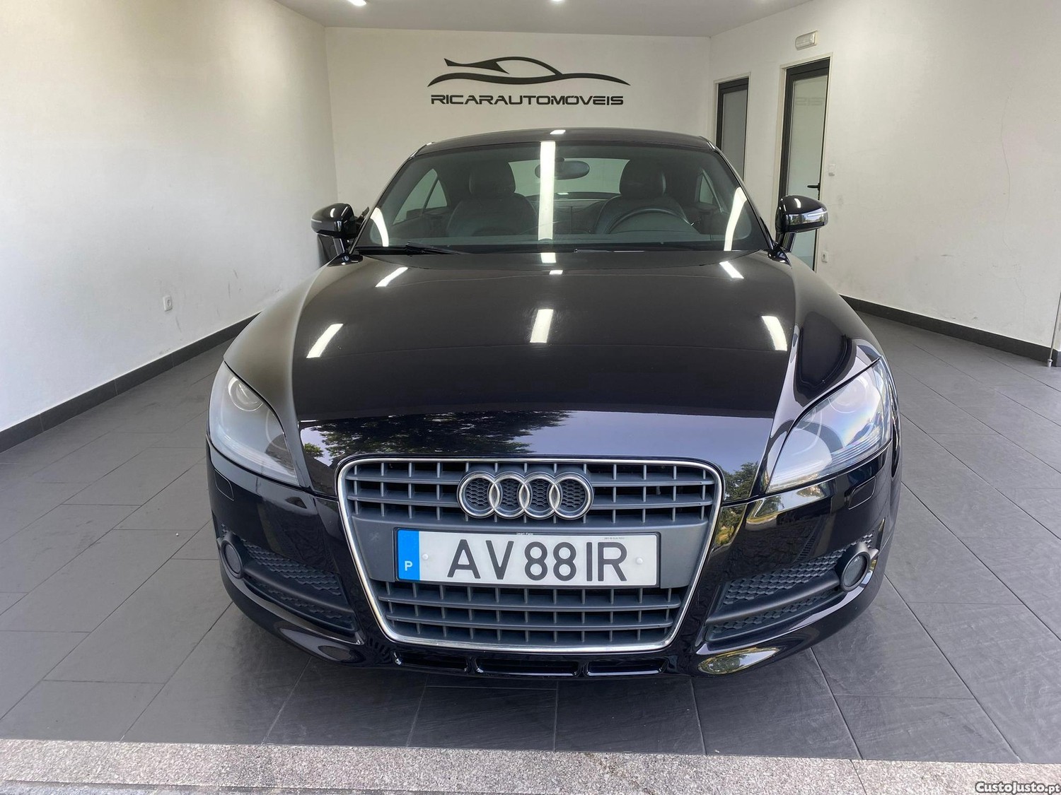 Audi TT Coupé 2.0 TFSi S-line — fotografia 12