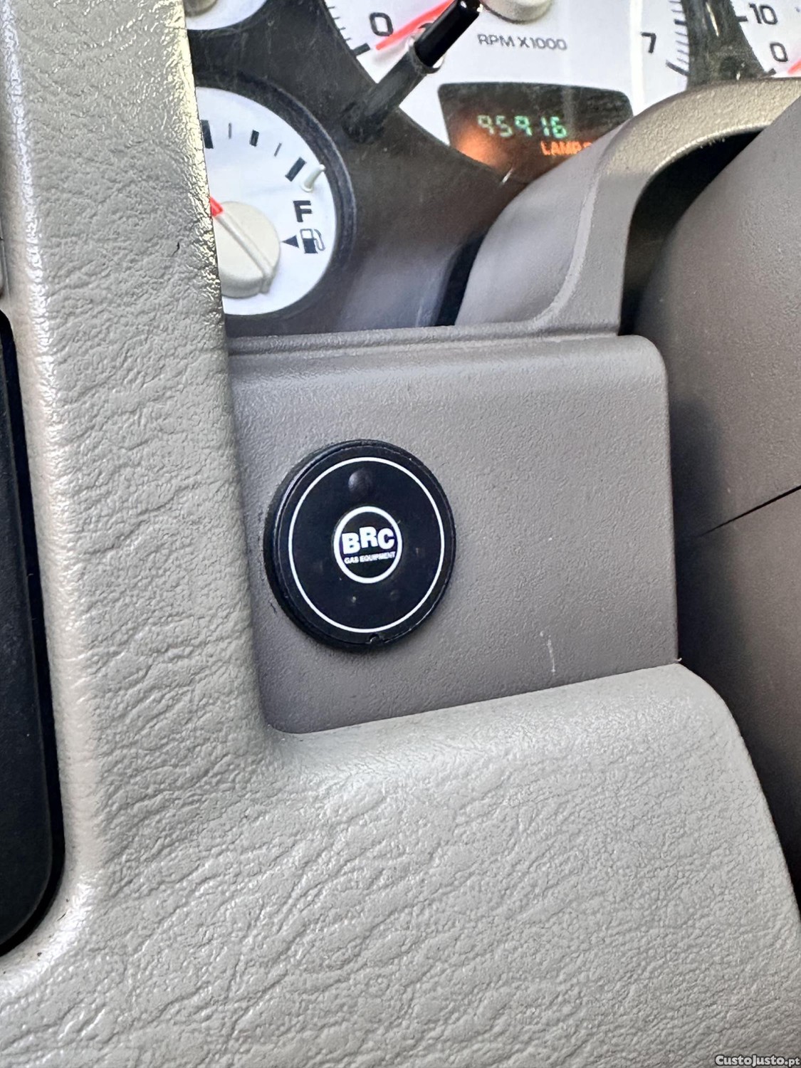 Dodge RAM 1500 4.7 V8 300.CV 4×4 C/ KIT DE GPL + EXTRAS — fotografia 13