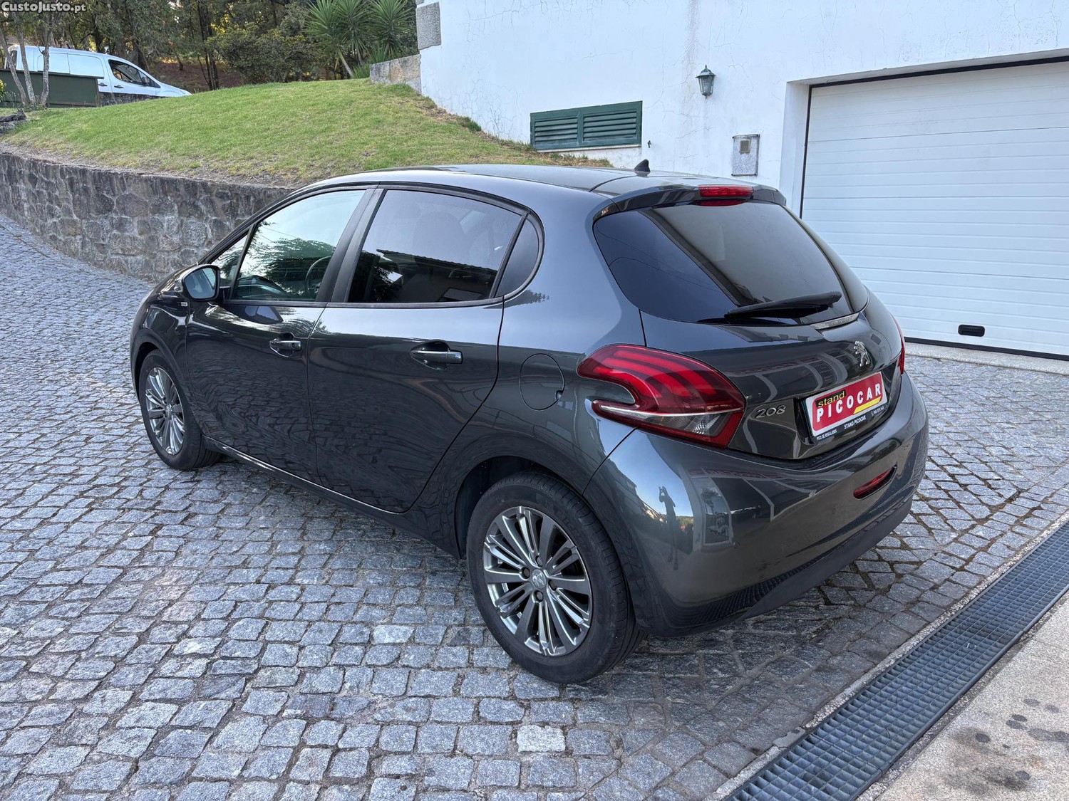 Peugeot 208 1.6 BlueHDi Style (Nacional) — fotografia 3