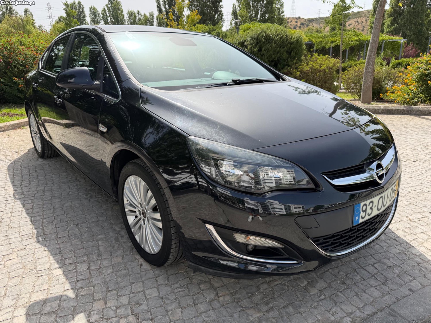 Opel Astra 1.4 T COSMO S/S — fotografia 2